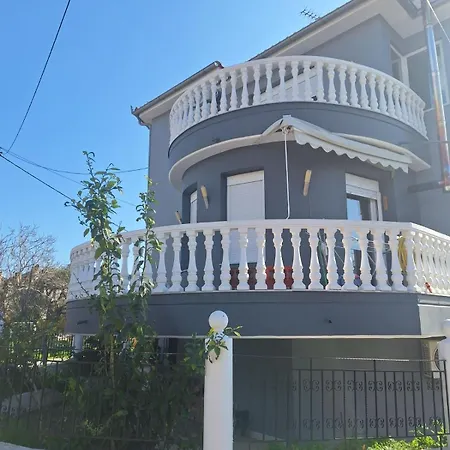 Apartman Amaze House *