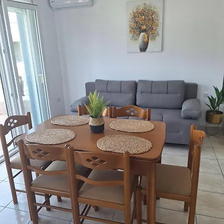 Διαμέρισμα Amaze House